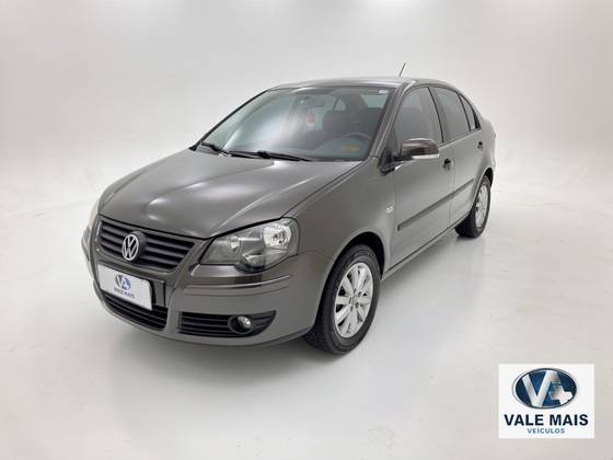 VOLKSWAGEN POLO SEDAN 1.6 MI COMFORTLINE 8V FLEX 4P MANUAL VOLKSWAGEN POLO SEDAN 1.6 MI COMFORTLINE 8V FLEX 4P MANUAL
